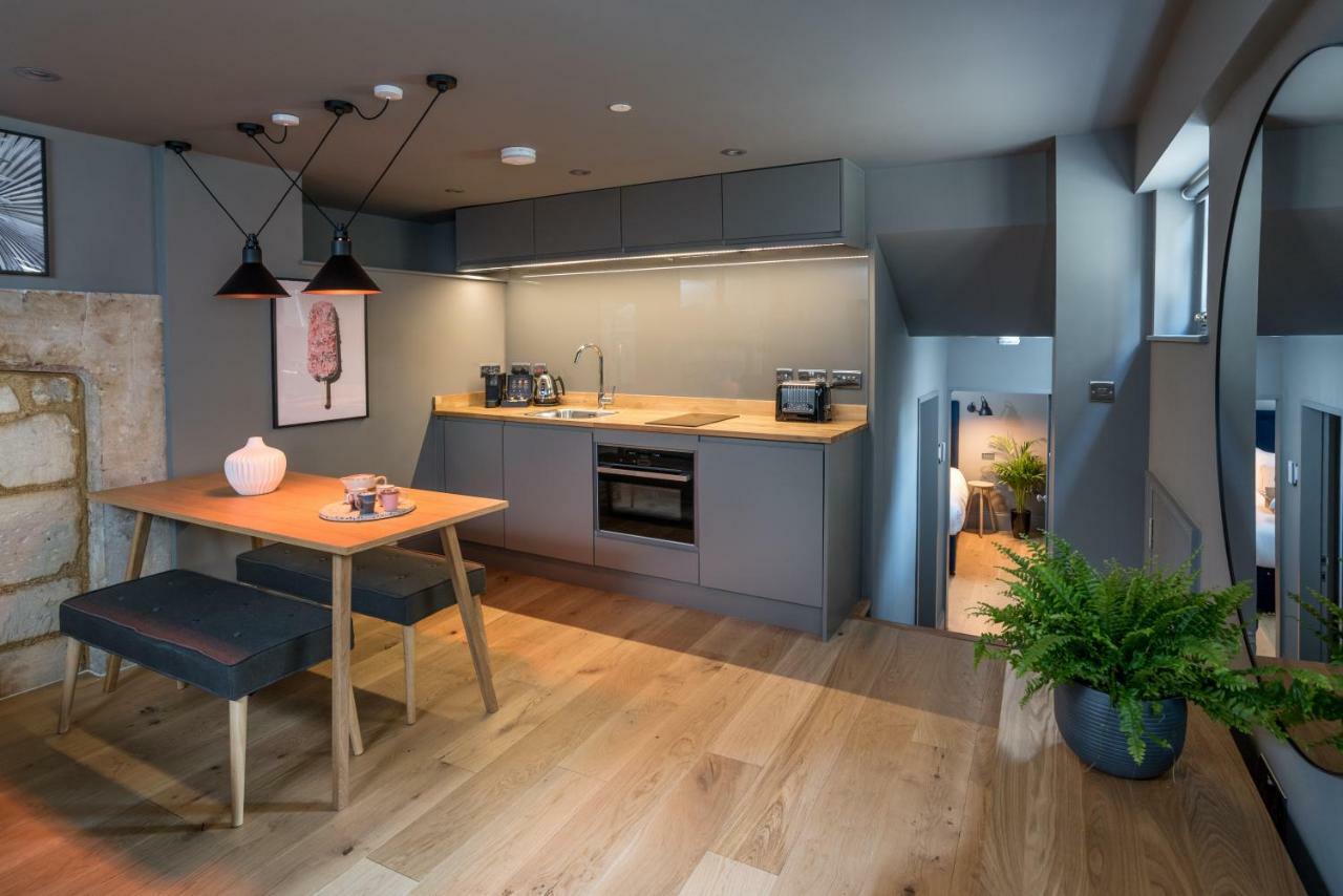 Hiding Space - Trim Street Apartments Bath Extérieur photo