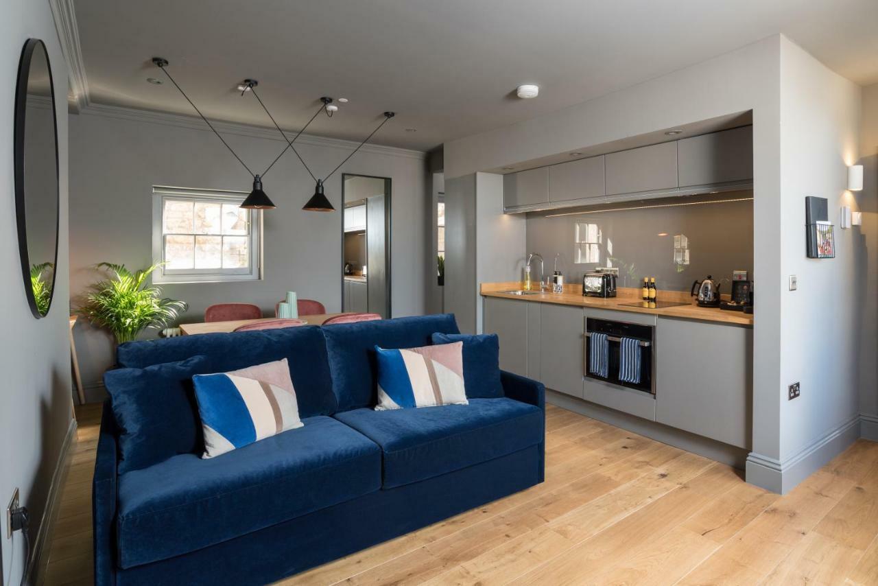 Hiding Space - Trim Street Apartments Bath Extérieur photo