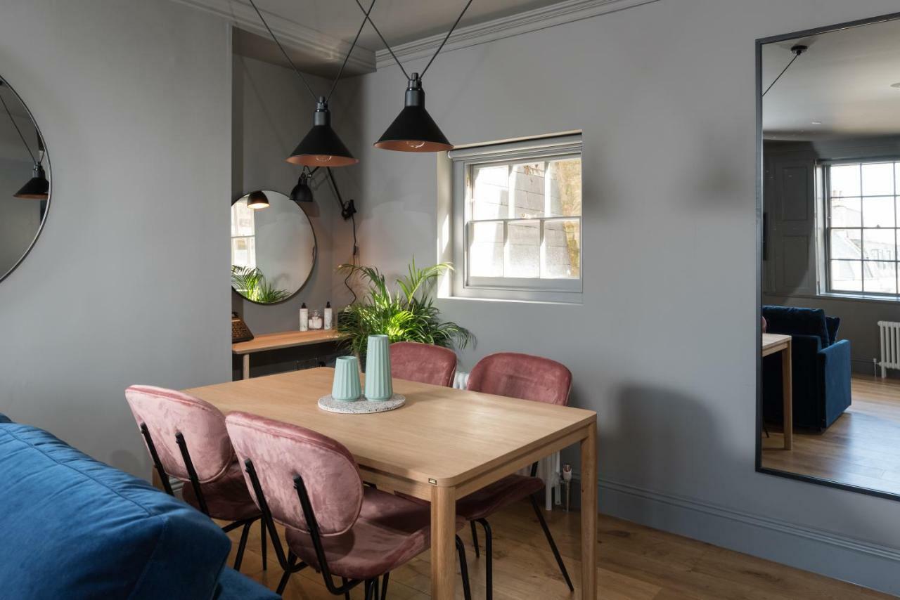 Hiding Space - Trim Street Apartments Bath Extérieur photo