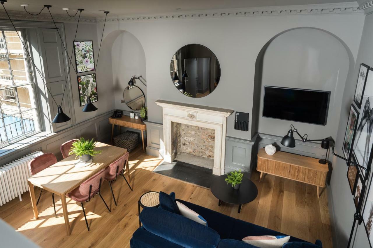 Hiding Space - Trim Street Apartments Bath Extérieur photo